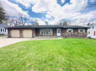 1760 Oakdale Ave, Green Bay, WI 54302
