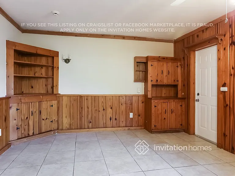 4851 NW 6th St — Photo 9