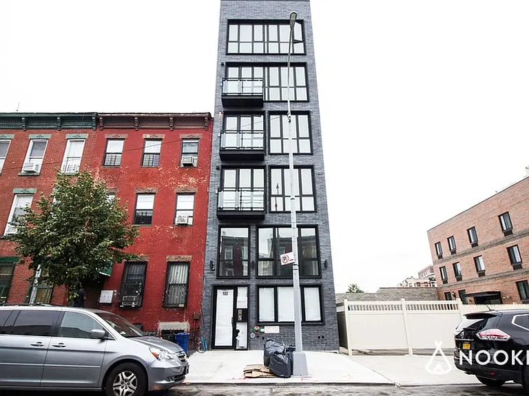 102 Somers St #4A — Photo 6