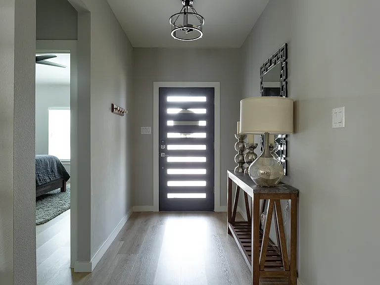 1108 Claude St — Photo 16