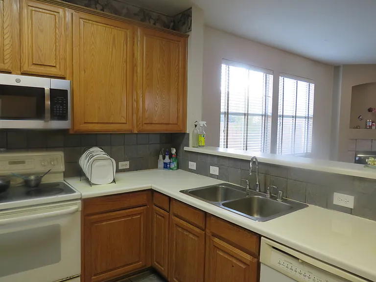 3104 Deleon Dr — Photo 22