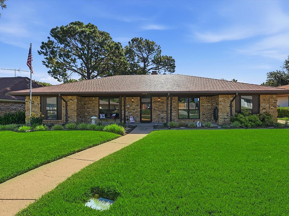 1st image of 2509 Radcliffe Dr