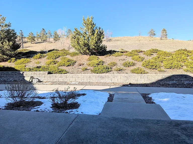 387 Courtfield Way — Photo 40
