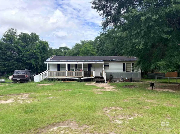 10738 Bennett Rd N, Grand Bay, AL 36541