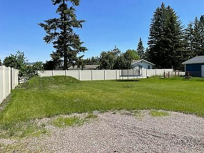3rd image of 1325 Talbot Rd