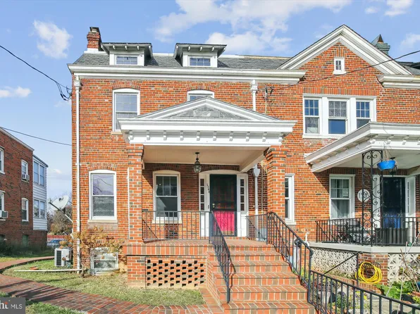 1344 Shepherd St NE, Washington, DC 20017