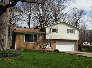 9215 Tortugas Ln, Mentor, OH