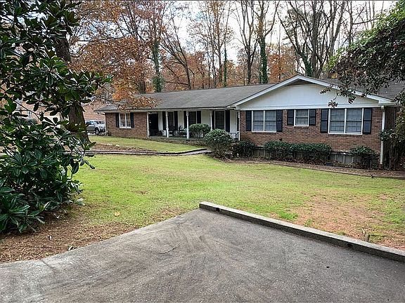 Hugh Howell view, extra lot