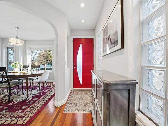 2nd image of 44 S 34th Ave SW