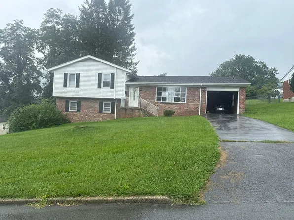 715 Shenandoah Ave, Bluefield, WV 24701