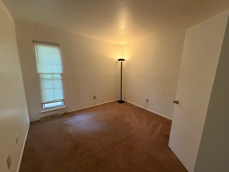 203C E Montcastle Dr — Photo 9