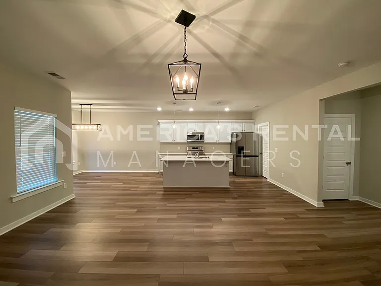 535 Troubadour Ln — Photo 21
