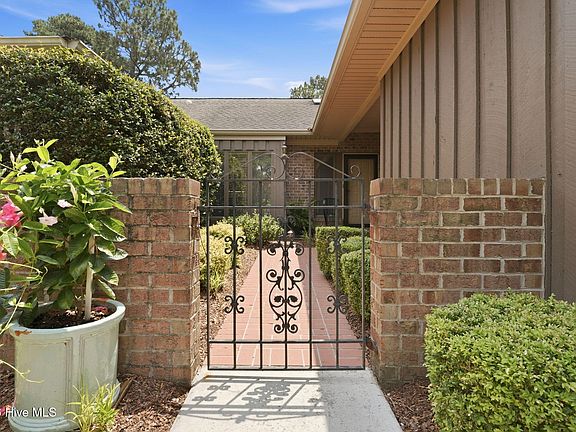 5th image of 160 Fairway Drive