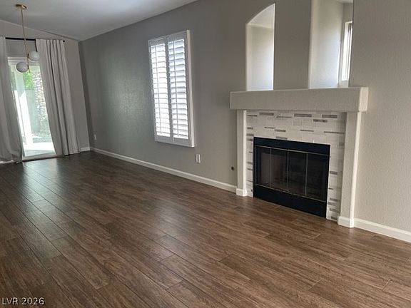 3rd image of 2548 Pine Run Rd