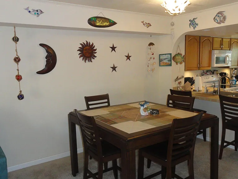 299 Chandler St #C — Photo 5