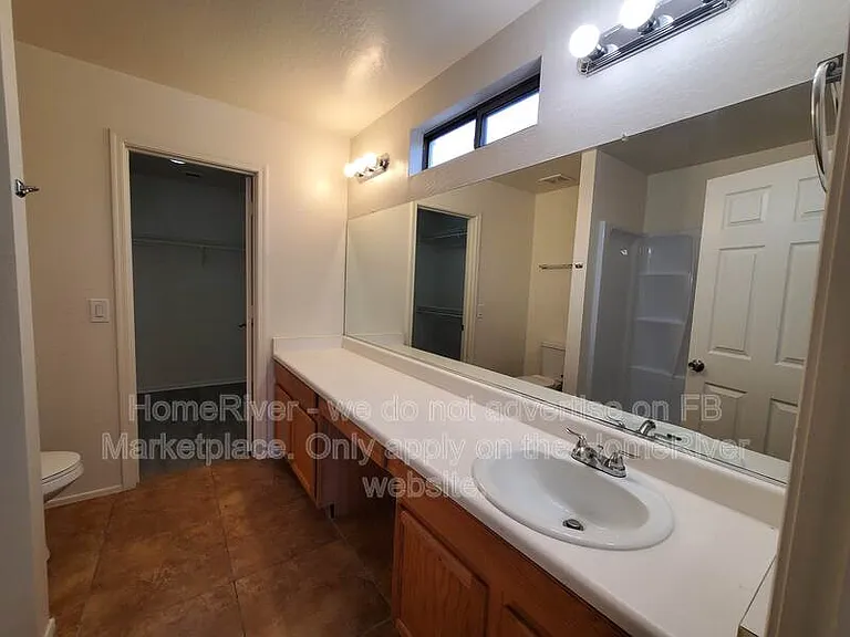8504 W Jocelyn Ter — Photo 13