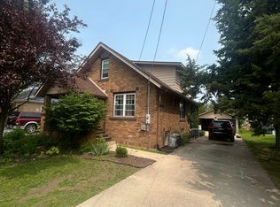 408 Clifford Ave, Loves Park, IL 61111