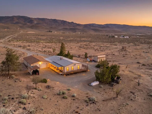11255 Stallion Springs Cir, Stagecoach, NV 89429