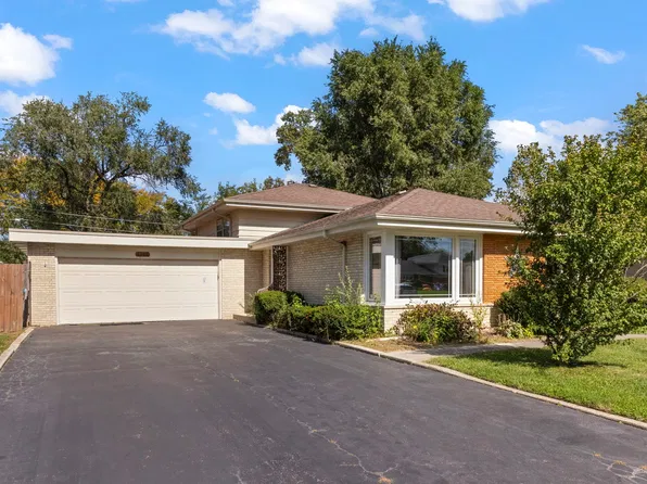 6908 W Edgewood Rd, Palos Heights, IL 60463