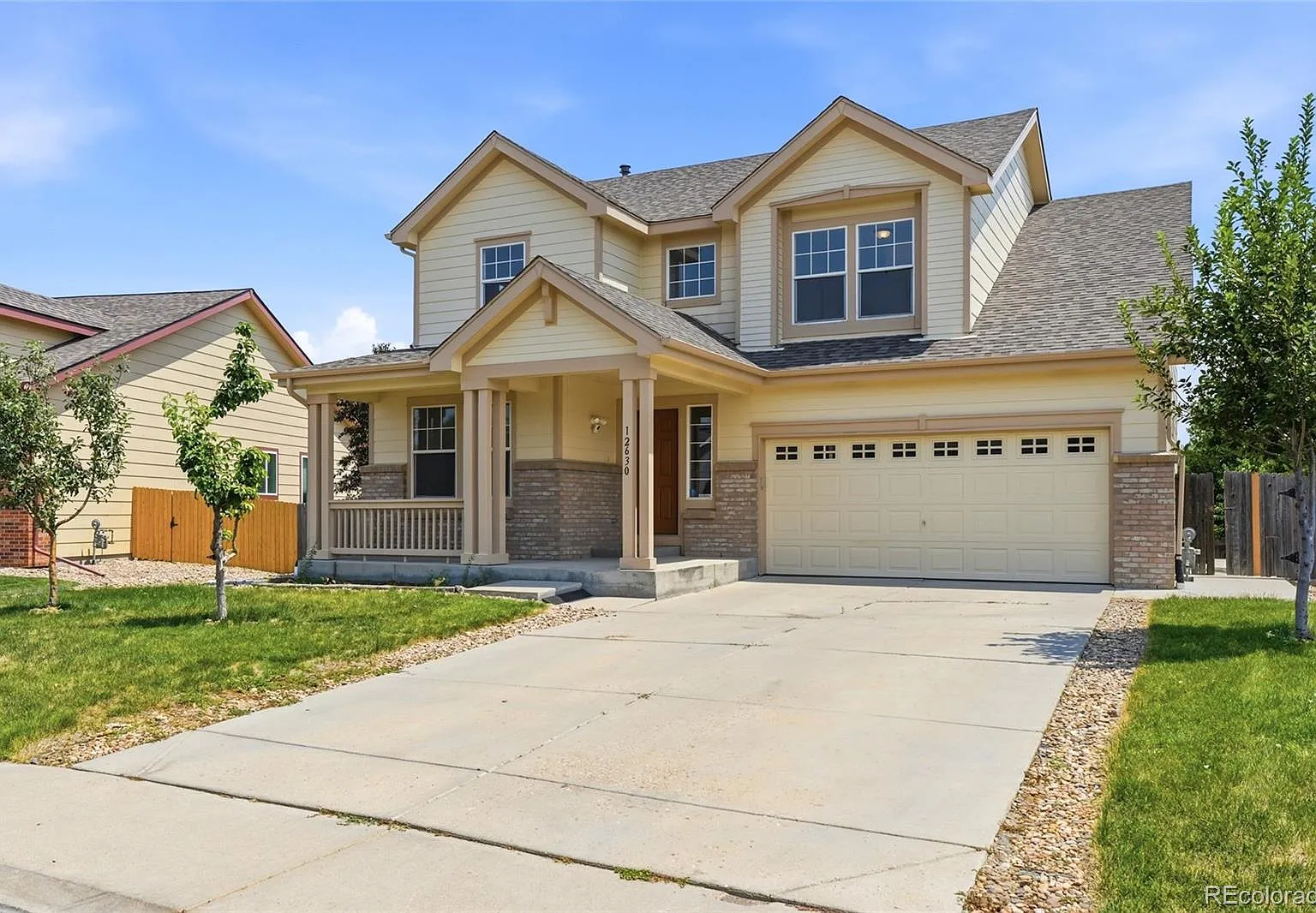 4 bed, 2.5 bath, 2249 sqft, $3,050 — Photo 2