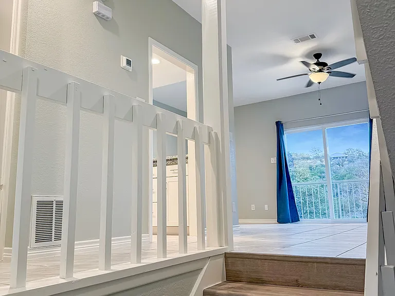 801 Grassy Knl #A — Photo 17