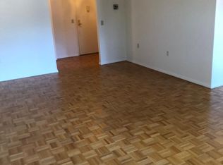 887 Farmington Ave APT 2E, West Hartford, CT 06119