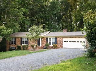 1600 Brewster Dr, Greensboro, NC 27409