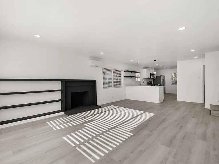 4208 Canby Way — Photo 13