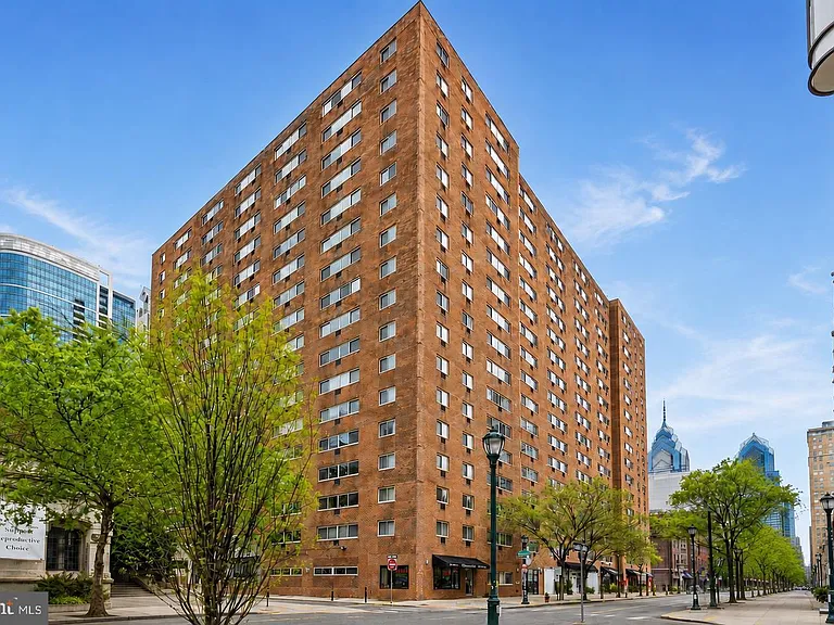 2101 Chestnut St #17-809 — Photo 36