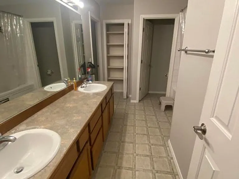 20349 Riverside Dr — Photo 11