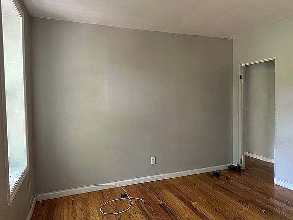 4th image of 423 E 114th St APT 4A