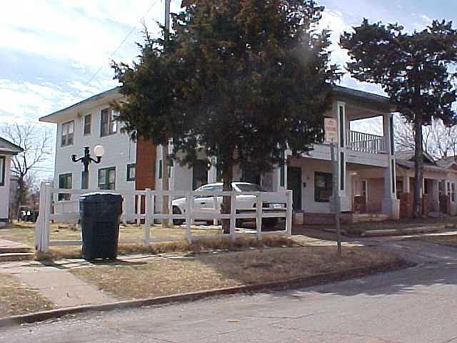 2nd image of 616 NW 26th St