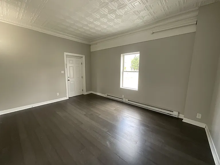 7402 Lincoln Way W — Photo 6