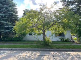 28089 Ginley St, Roseville, MI