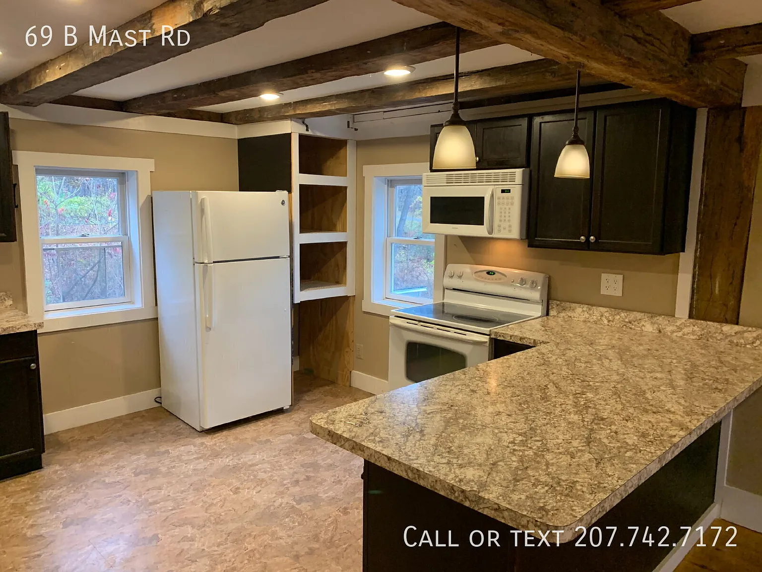 Heat Included! Spacious 4 Bedroom Apartment Home in Private, Country Setting — Photo 2