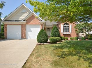 148 E Lynn St, South Elgin, IL 60177