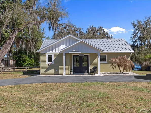 8888 E Neher Ct, Floral City, FL 34436