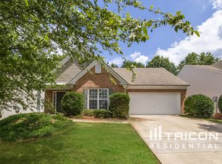 6610 Waveland Dr, Cumming, GA 30040