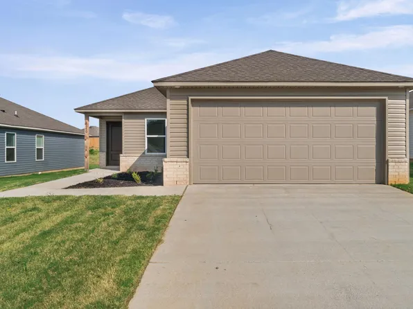 8040 Chesapeake Trl, Bauxite, AR 72011