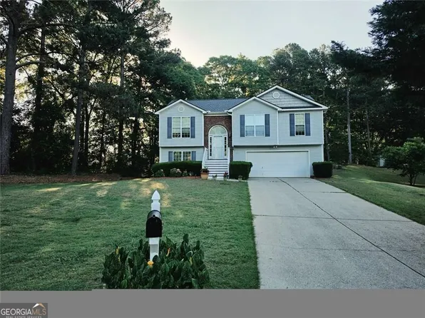 397 E Sycamore Dr, Winder, GA 30680