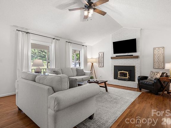 5th image of 2482 Waxhaw Indian Trail Rd S