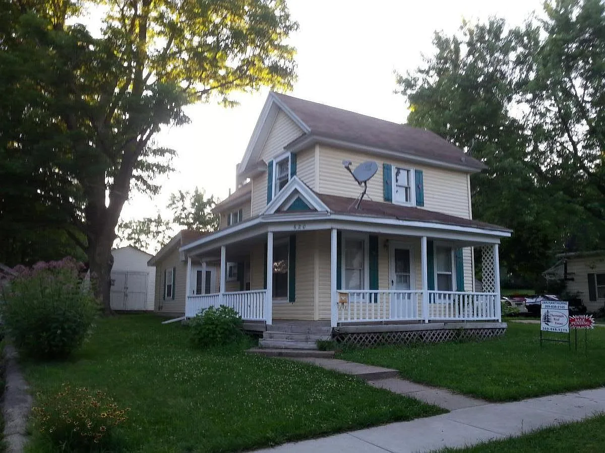 620 N Hanover St photo 1