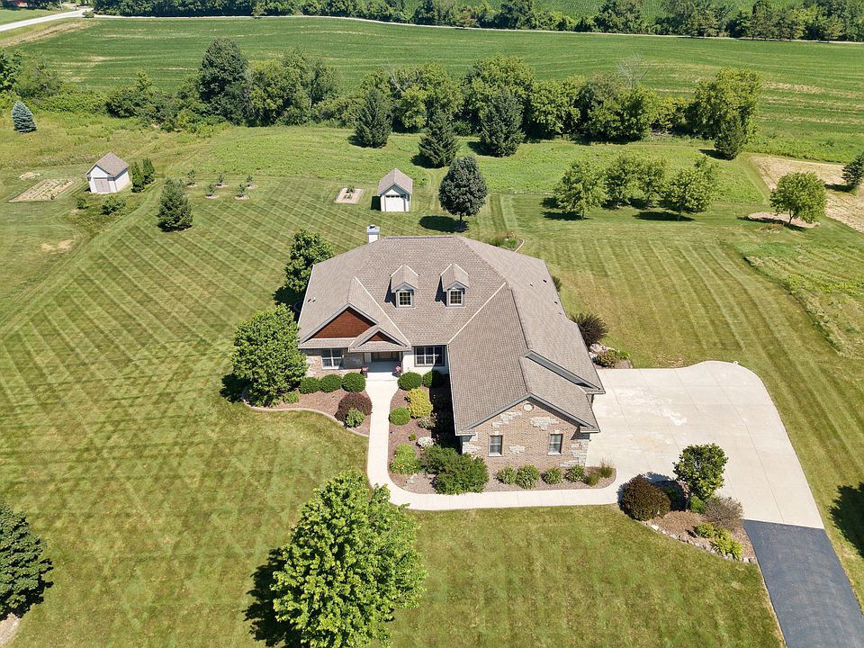 1st image of 5270 Fox Hollow Dr