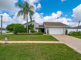 7484 Malibu Crescent, Boca Raton, FL 33433