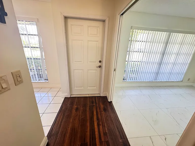 1120 Lemon Tree Ter #73-C — Photo 2