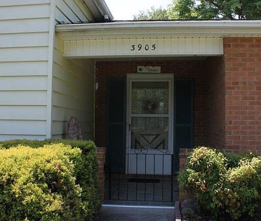 3rd image of 3905 Chaparral Dr