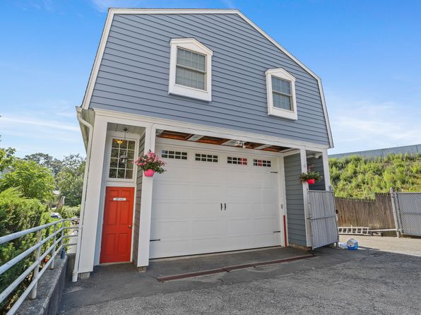 107 Saugatuck Ave #A