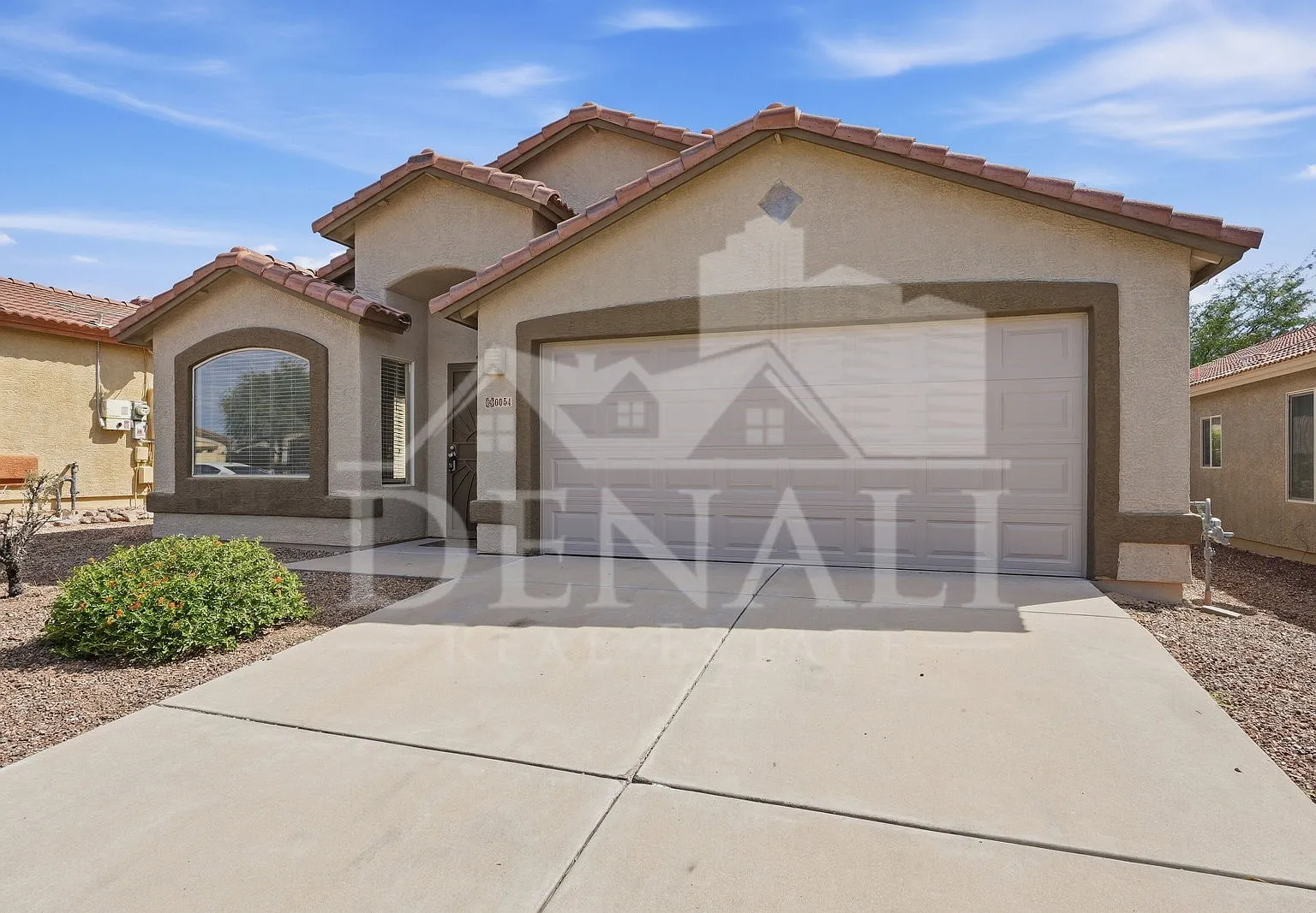 4 bed, 2.0 bath, 1873 sqft, $2,095 — Photo 2