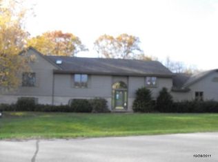 W5285 Court Ln, Elkhorn, WI 53121
