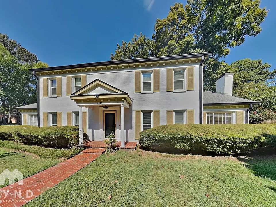 2335 Hickory Crest Dr